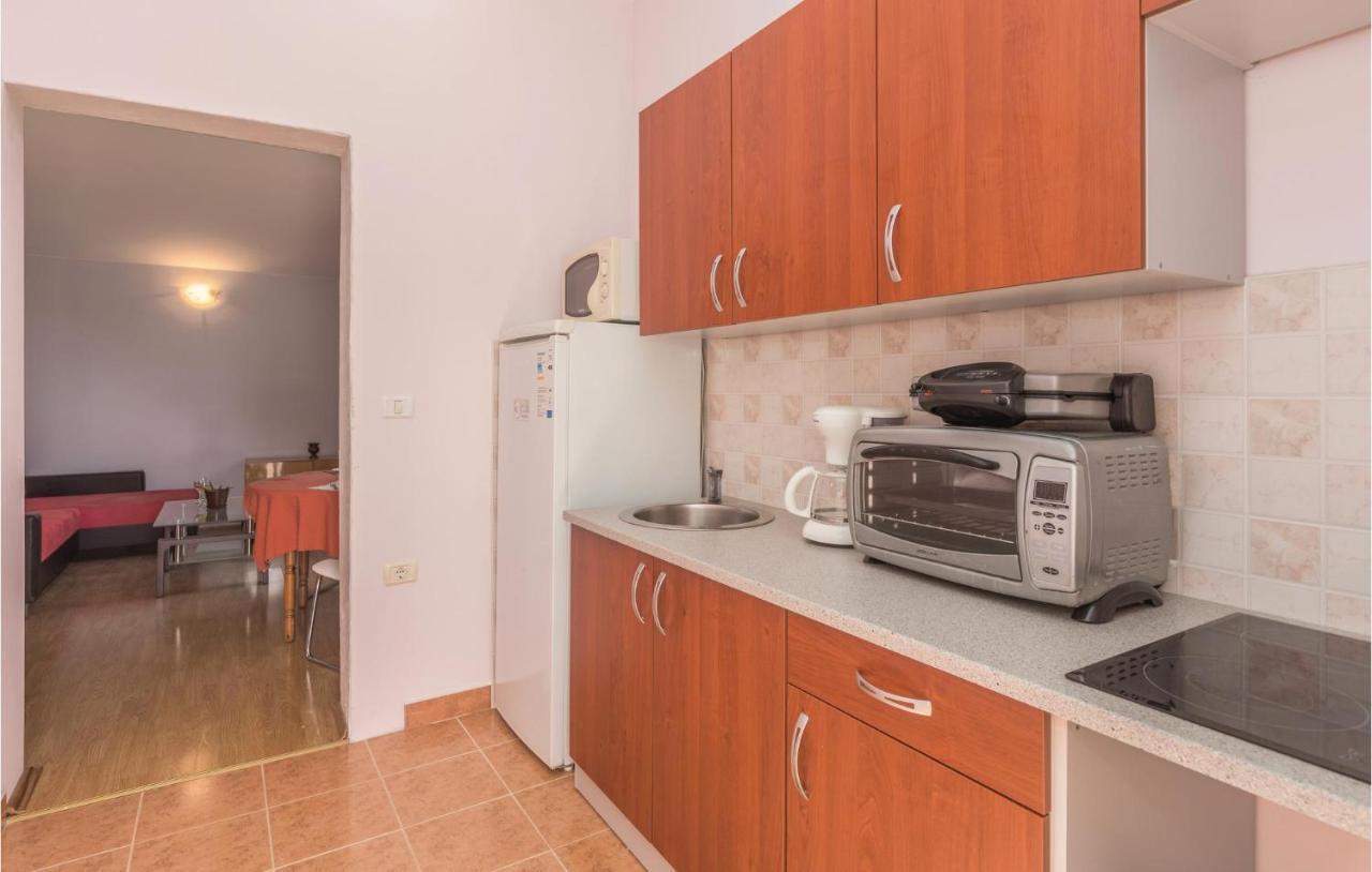 Nice Apartment In Kastel With Kitchen Eksteriør billede