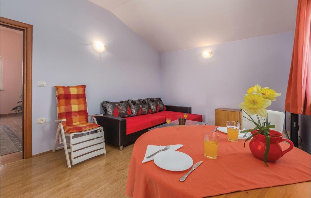 Nice Apartment In Kastel With Kitchen Eksteriør billede